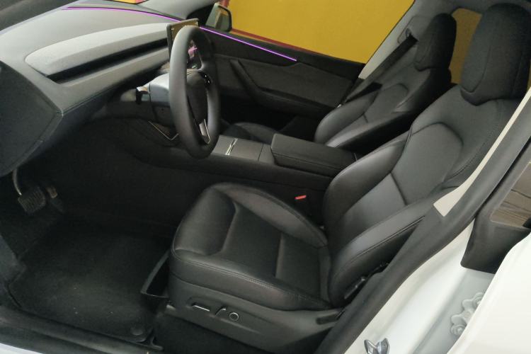 Used Tesla Model Y 2025 Rear-Wheel-Drive Version Left Front Seat