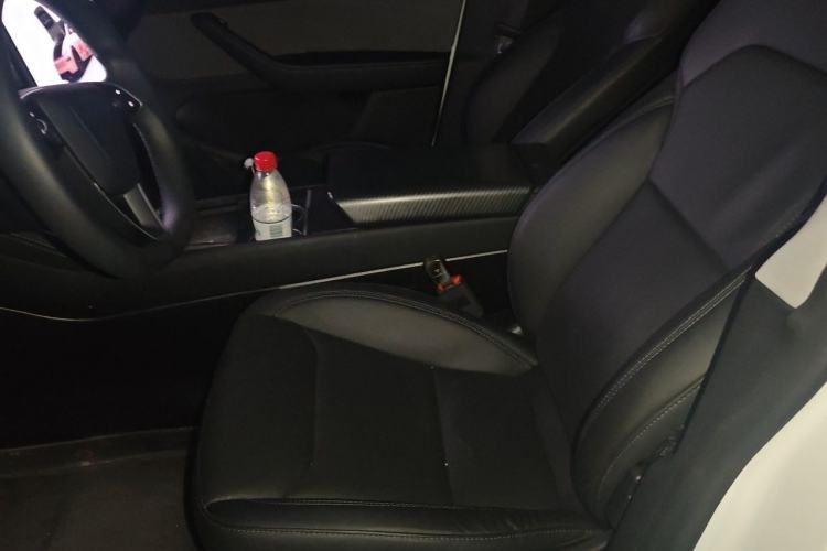 Used Tesla Model Y 2025 Rear-Wheel-Drive Version Left Front Seat
