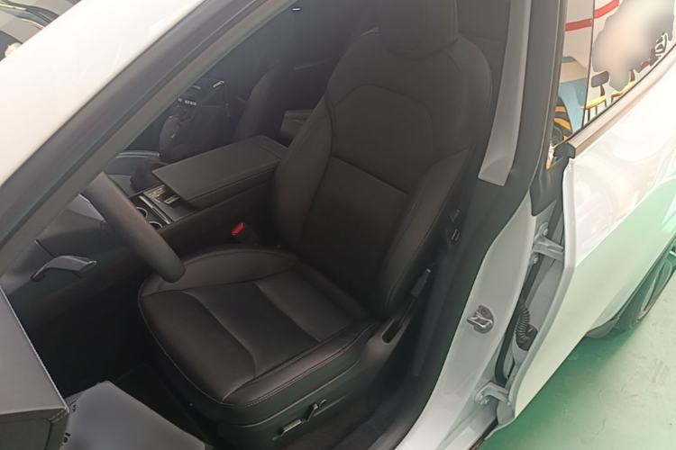 Used Tesla Model Y 2025 Rear-Wheel-Drive Version Left Front Seat