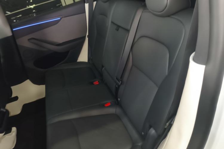 Used Tesla Model Y 2025 Rear-Wheel-Drive Version Left Rear Seat