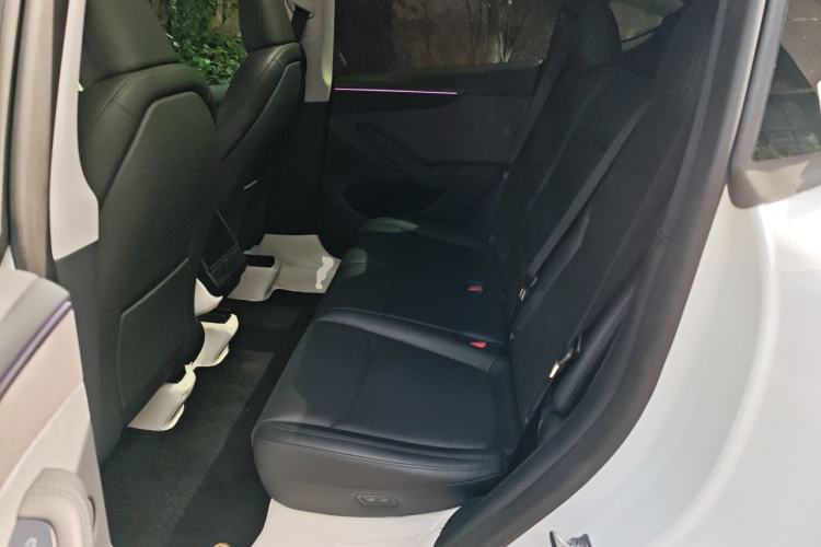 Used Tesla Model Y 2025 Rear-Wheel-Drive Version Left Rear Seat