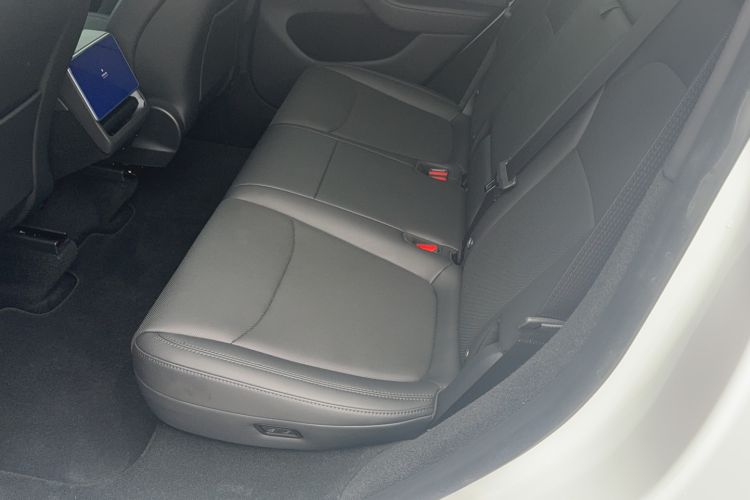 Used Tesla Model Y 2025 Updated Version Long-Range All-Wheel Drive Left Rear Seat