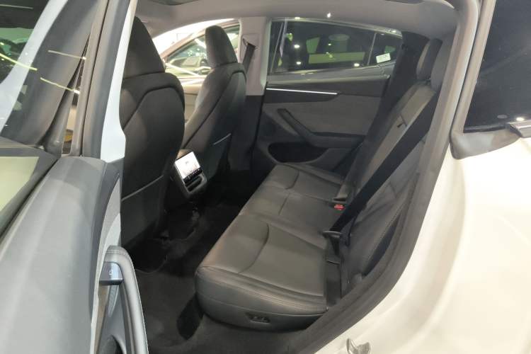 Used Tesla Model Y 2025 Rear-Wheel-Drive Version Left Rear Seat