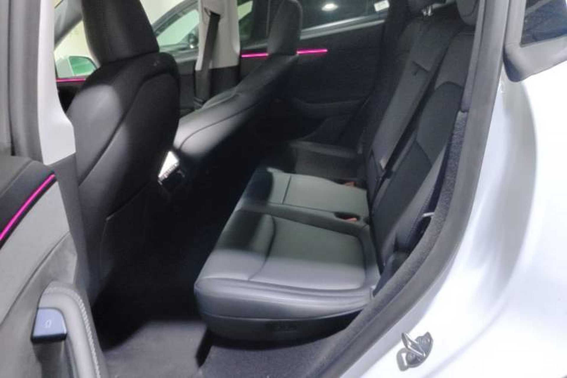 Used Tesla Model Y 2025 Long-Range All-Wheel-Drive Version Left Rear Seat