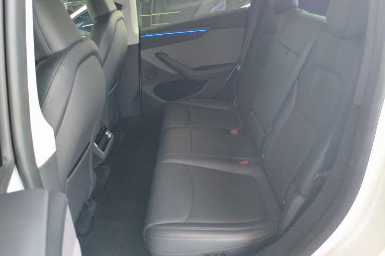 Used Tesla Model Y 2025 Rear-Wheel-Drive Version Left Rear Seat