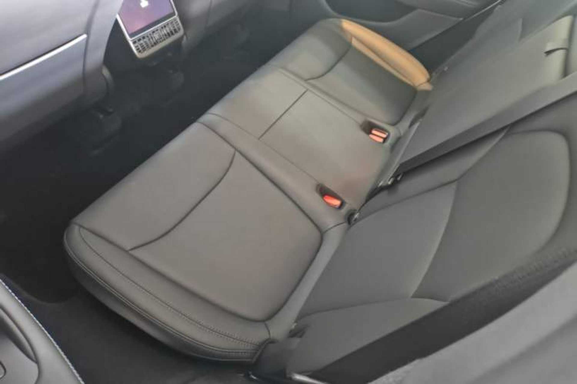Used Tesla Model Y 2025 Rear-Wheel-Drive Version Left Rear Seat