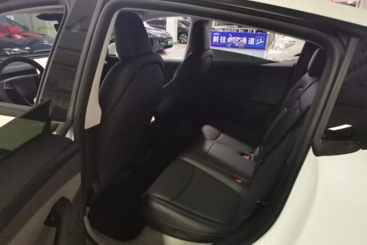 Used Tesla Model Y 2025 Rear-Wheel-Drive Version Left Rear Seat