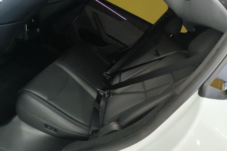 Used Tesla Model Y 2025 Rear-Wheel-Drive Version Left Rear Seat