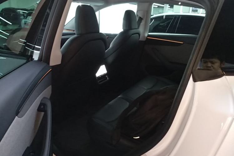 Used Tesla Model Y 2025 Rear-Wheel Drive First Edition Left Rear Seat