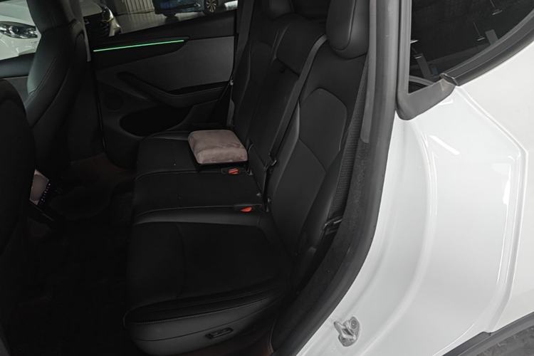 Used Tesla Model Y 2025 Rear-Wheel-Drive Version Left Rear Seat
