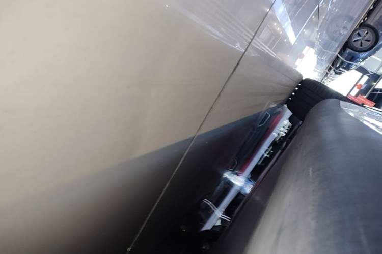 Used Tesla Model Y 2025 Rear-Wheel-Drive Version Left Side Sill