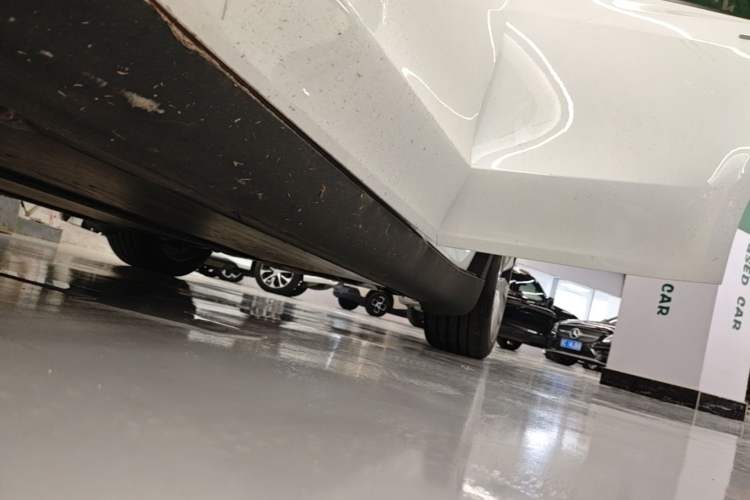 Used Tesla Model Y 2025 Rear-Wheel-Drive Version Left Side Sill