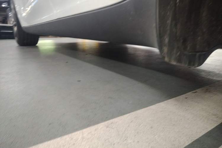 Used Tesla Model Y 2025 Rear-Wheel-Drive Version Left Side Sill