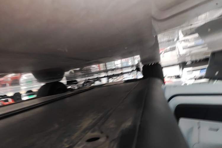 Used Tesla Model Y 2025 Rear-Wheel-Drive Version Left Side Sill