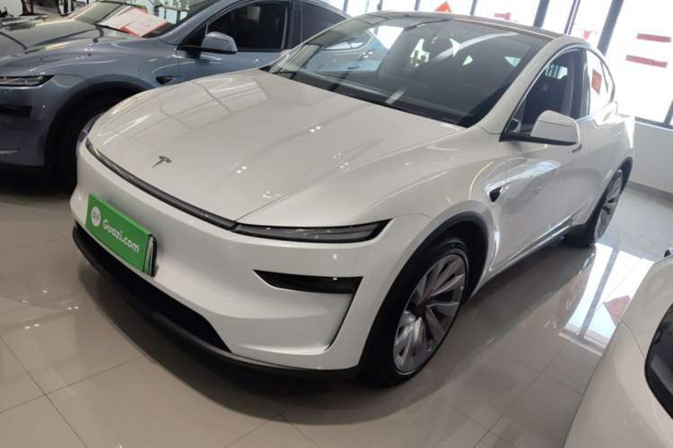 Used Tesla Model Y 2025 Long-Range All-Wheel-Drive Version Guazi used car, China used car export, Used car for sale, Used  cars, Cheapest cars for sale