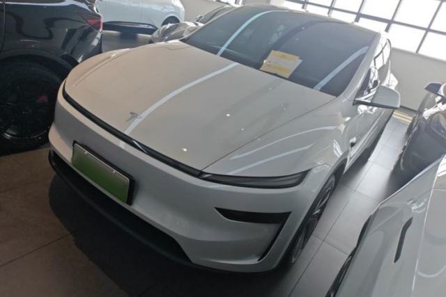 Used Tesla Model Y 2025 Rear-Wheel-Drive Version