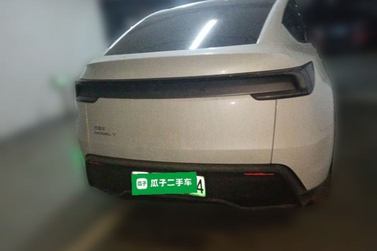 Used Tesla Model Y 2025 Rear-Wheel-Drive Version Rear