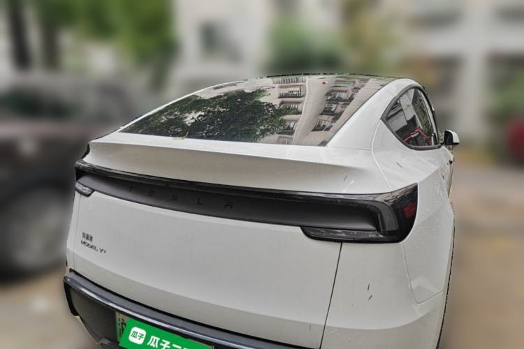 Used Tesla Model Y 2025 Rear-Wheel-Drive Version Rear
