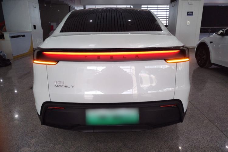 Used Tesla Model Y 2025 Rear-Wheel-Drive Version Rear