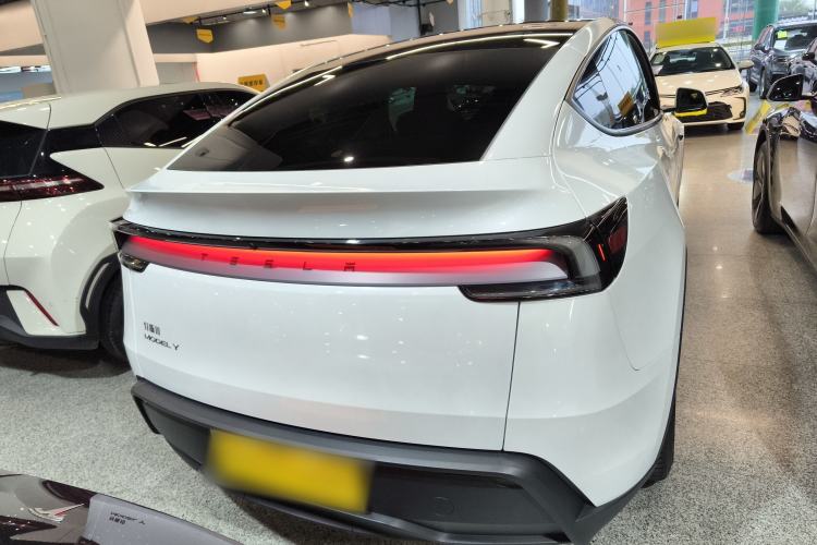 Used Tesla Model Y 2025 Rear-Wheel-Drive Version Rear