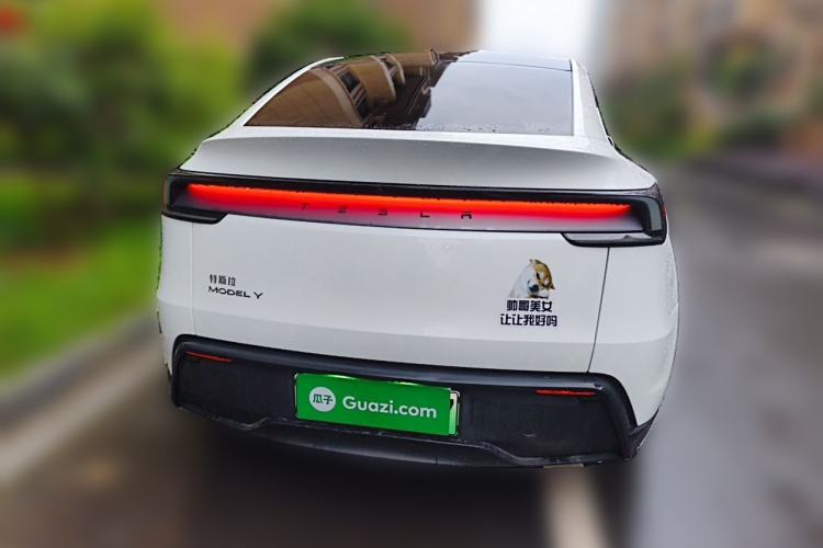 Used Tesla Model Y 2025 Rear-Wheel-Drive Version Rear