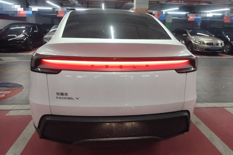 Used Tesla Model Y 2025 Rear-Wheel-Drive Version Rear