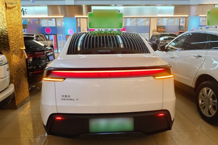 Used Tesla Model Y 2025 Rear-Wheel-Drive Version Rear