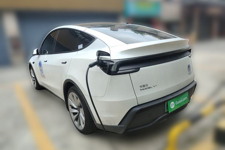 Used Tesla Model Y 2025 Long-Range All-Wheel-Drive Version Rear Left 45 Deg