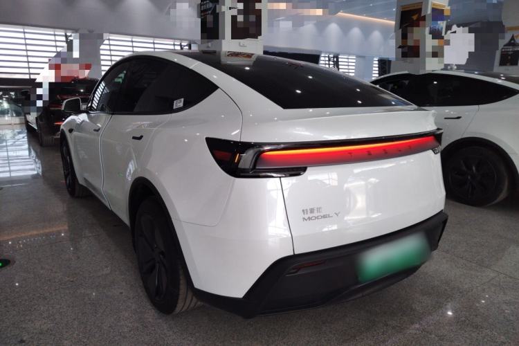 Used Tesla Model Y 2025 Rear-Wheel-Drive Version Rear Left 45 Deg