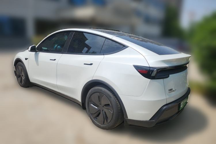 Used Tesla Model Y 2025 Long-Range All-Wheel-Drive Version Rear Left 45 Deg