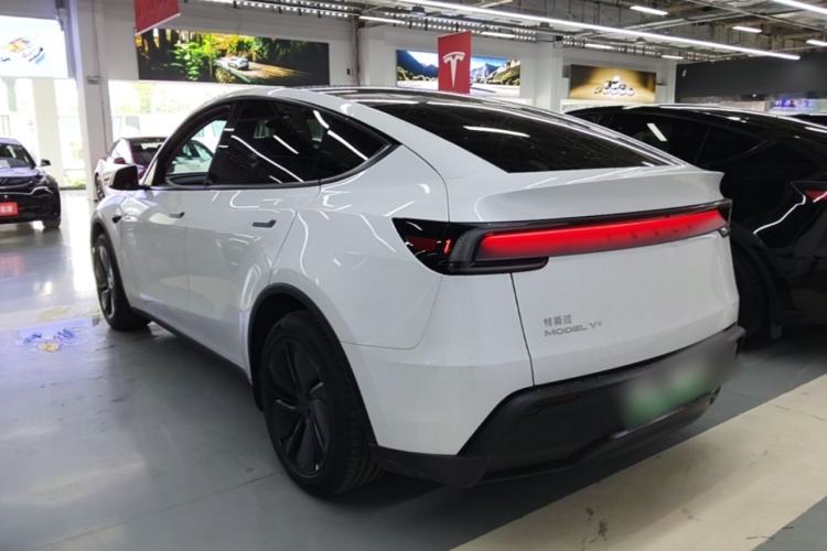 Used Tesla Model Y 2025 Updated Version Long-Range All-Wheel Drive Rear Left 45 Deg