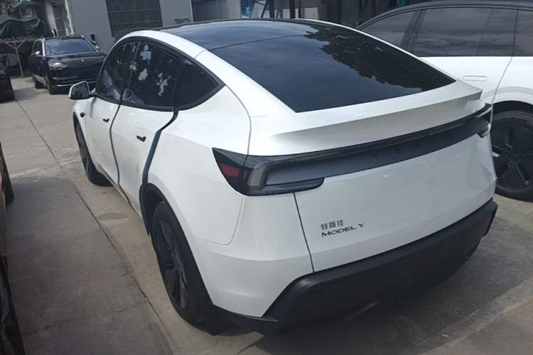 Used Tesla Model Y 2025 Rear-Wheel-Drive Version Rear Left 45 Deg