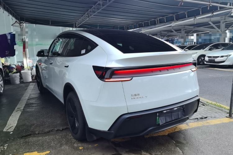 Used Tesla Model Y 2025 Rear-Wheel-Drive Version Rear Left 45 Deg