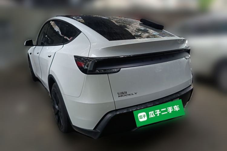 Used Tesla Model Y 2025 Rear-Wheel-Drive Version Rear Left 45 Deg