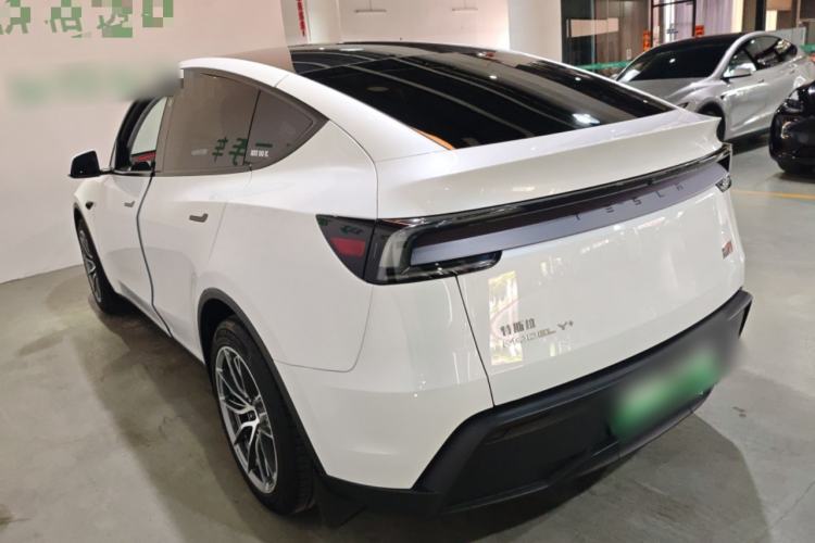 Used Tesla Model Y 2025 Long-Range All-Wheel-Drive Version Rear Left 45 Deg