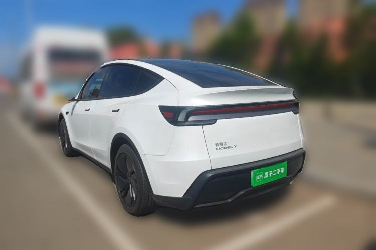 Used Tesla Model Y 2025 Rear-Wheel-Drive Version Rear Left 45 Deg