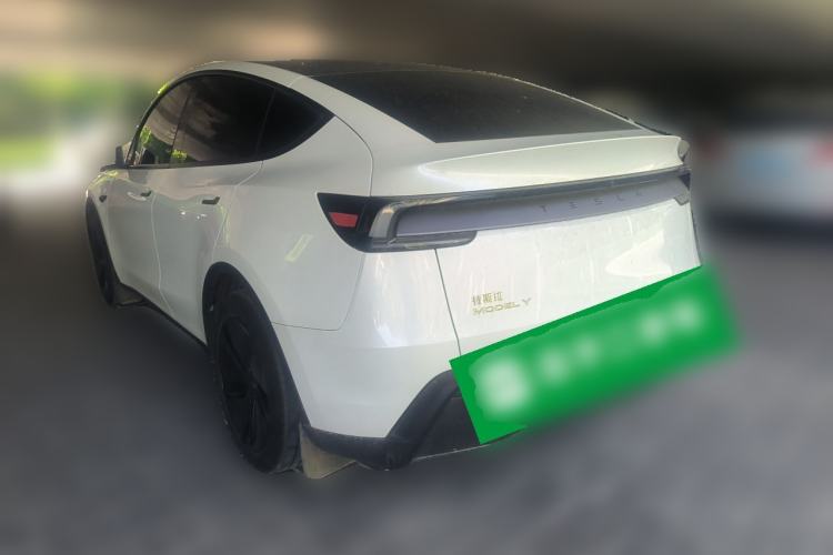 Used Tesla Model Y 2025 Rear-Wheel Drive First Edition Rear Left 45 Deg