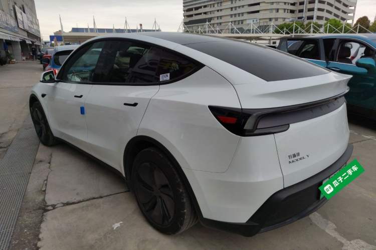 Used Tesla Model Y 2025 Rear-Wheel-Drive Version Rear Left 45 Deg