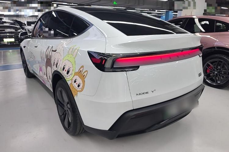 Used Tesla Model Y 2025 Long-Range All-Wheel-Drive Version Rear Left 45 Deg