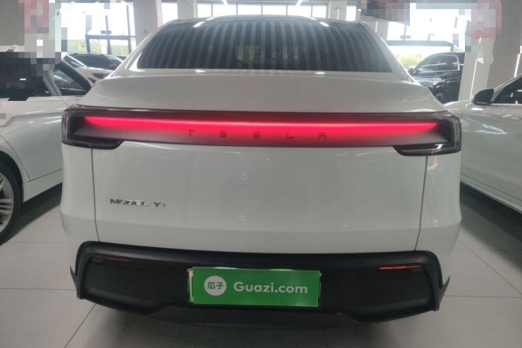 Used Tesla Model Y 2025 Long-Range All-Wheel-Drive Version Rear