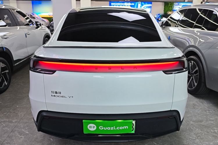 Used Tesla Model Y 2025 Long-Range All-Wheel-Drive Version Rear