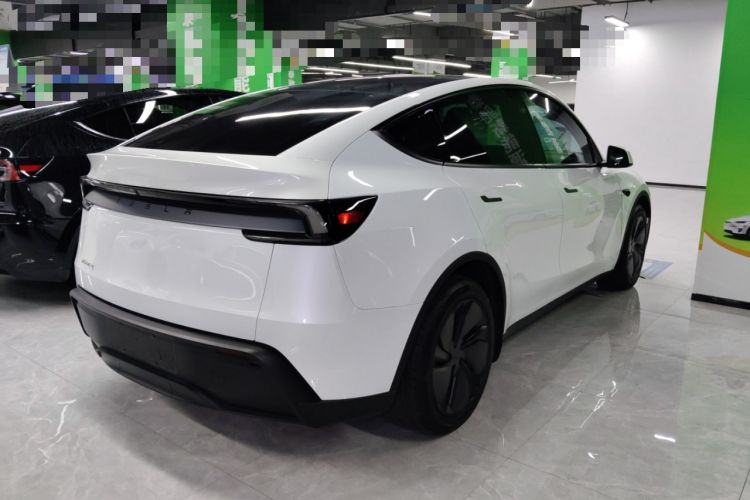 Used Tesla Model Y 2025 Long-Range All-Wheel-Drive Version Rear Right 45 Deg