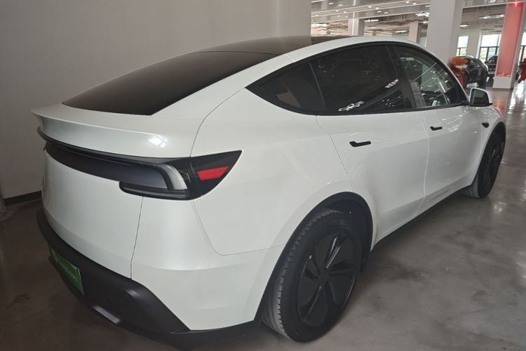 Used Tesla Model Y 2025 Rear-Wheel-Drive Version Rear Right 45 Deg