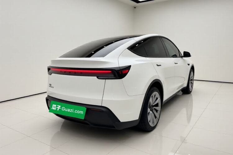 Used Tesla Model Y 2025 Rear-Wheel-Drive Version Rear Right 45 Deg
