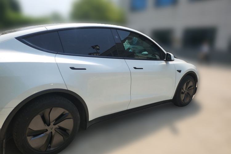 Used Tesla Model Y 2025 Long-Range All-Wheel-Drive Version Rear Right 45 Deg
