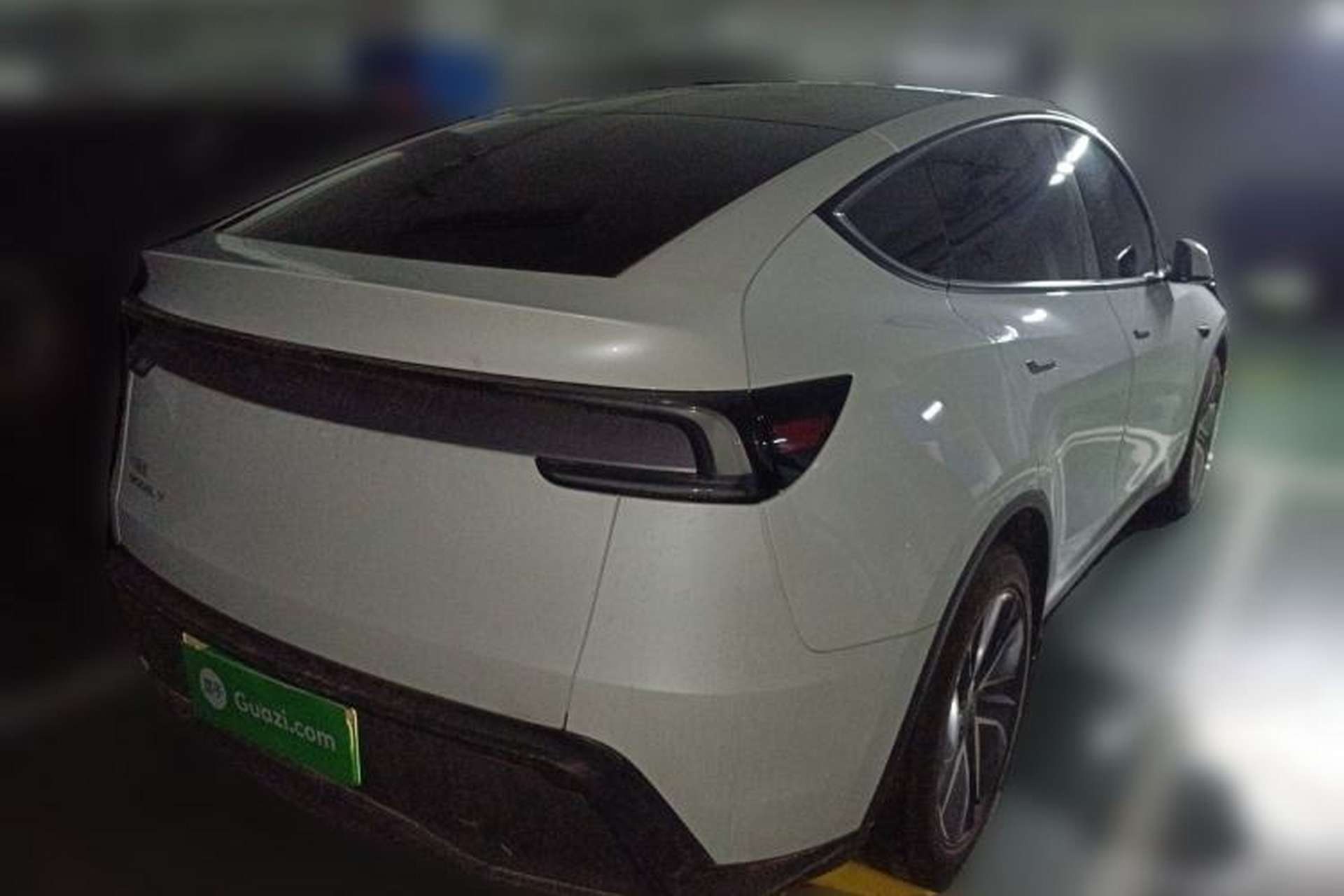 Used Tesla Model Y 2025 Rear-Wheel-Drive Version Rear Right 45 Deg