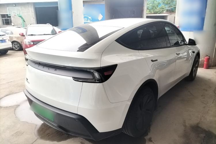 Used Tesla Model Y 2025 Rear-Wheel Drive First Edition Rear Right 45 Deg