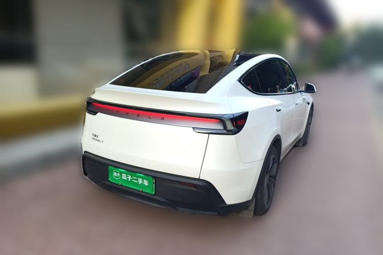 Used Tesla Model Y 2025 Rear-Wheel-Drive Version Rear Right 45 Deg