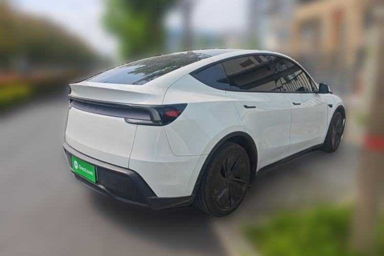 Used Tesla Model Y 2025 Rear-Wheel Drive First Edition Rear Right 45 Deg