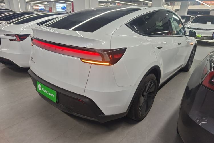 Used Tesla Model Y 2025 Long-Range All-Wheel-Drive Version Rear Right 45 Deg
